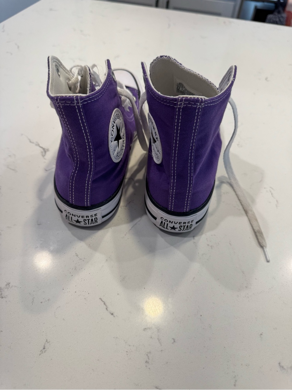WOMEN'S 7.5 PURPLE CONVERSE CHUCK TAYLOR ALL STAR HIGH TOP CASUAL SHOES - Picture 4 of 8